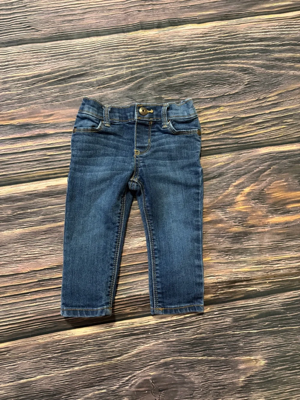 OshKosh B’gosh Baby Jeans Size 6–9M